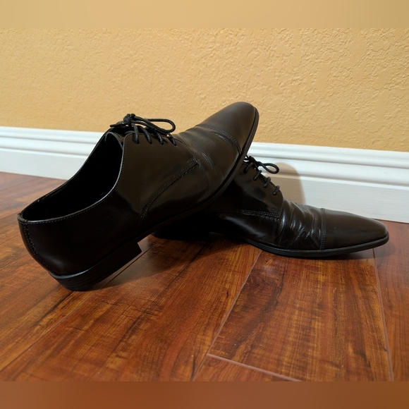 Shoes - Picture 7 of 7